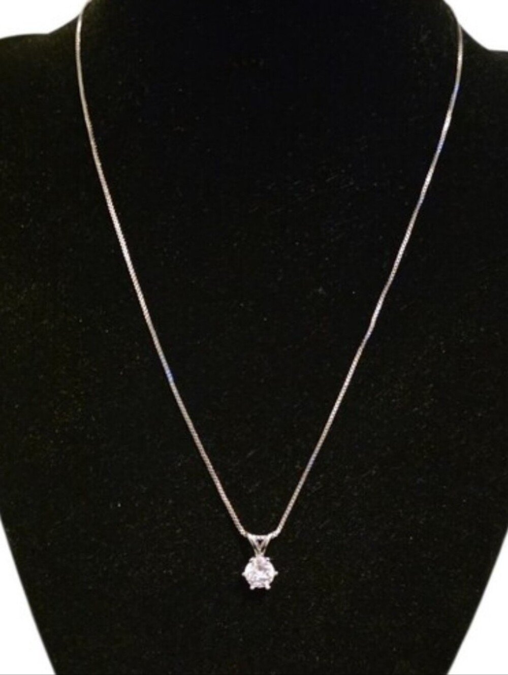 Moissanite 1ct Solitaire Pendant Necklace